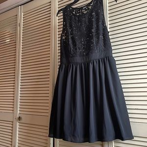 lulu’s little black dress